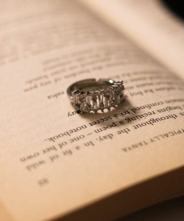 Dazzling Stone Silver Ring